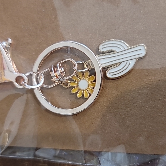 Keychain - Picture 2 of 4